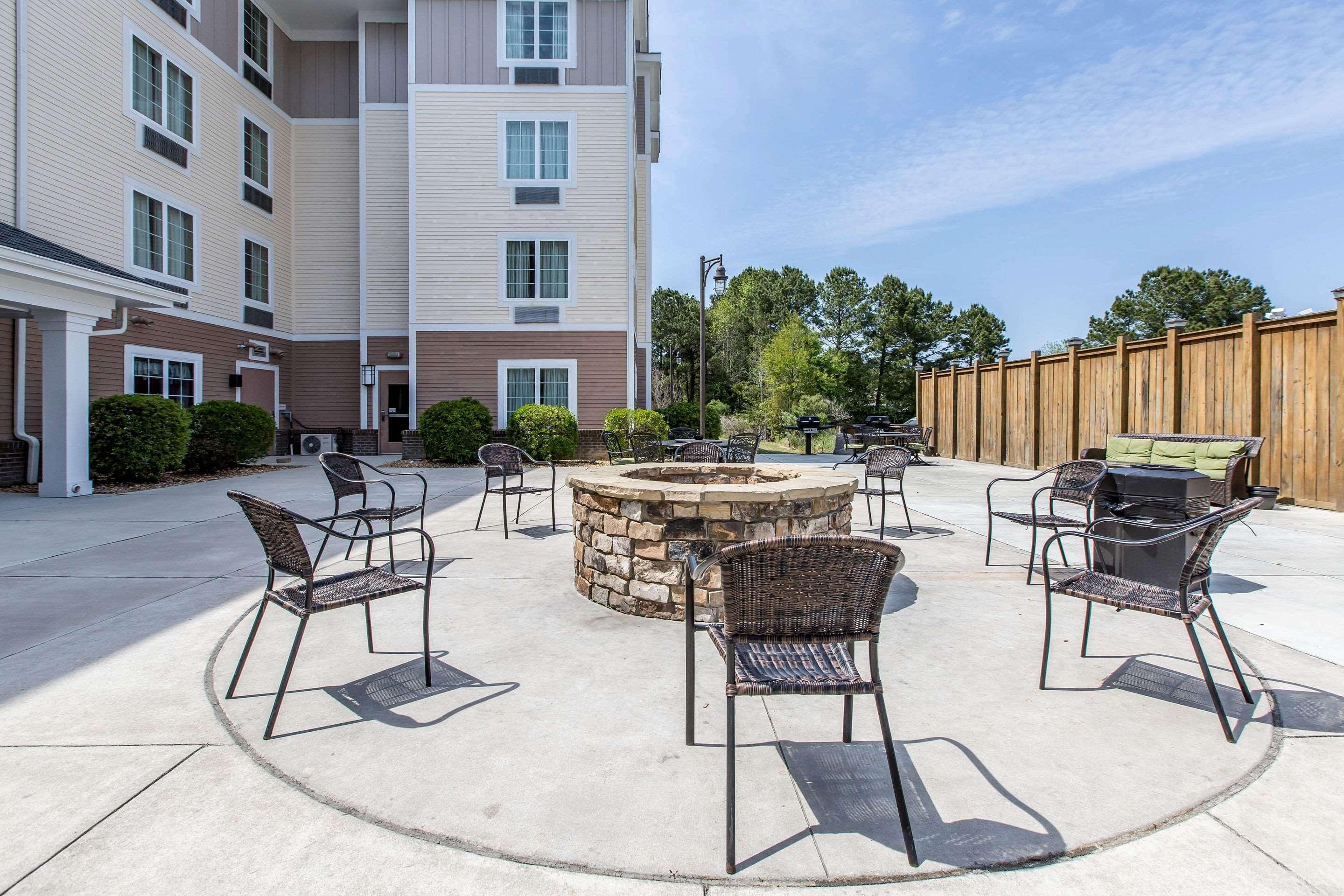 Mainstay Suites Jacksonville Near Camp Lejeune Eksteriør billede