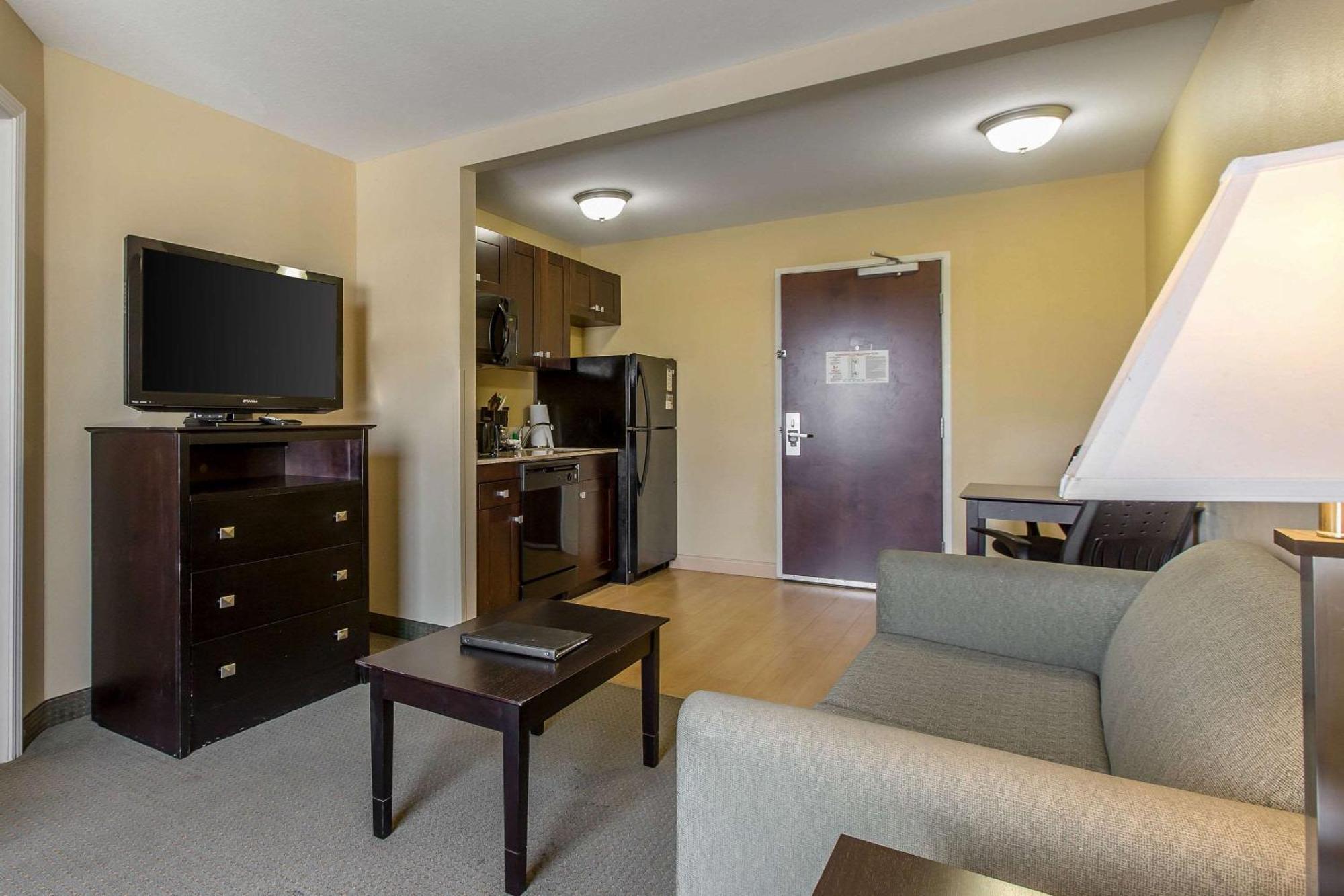 Mainstay Suites Jacksonville Near Camp Lejeune Eksteriør billede